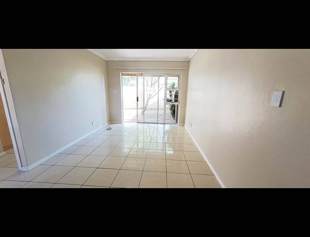 2 BEDROOM TOWNHOUSE RENTED IN WALMER HEIGHTS
